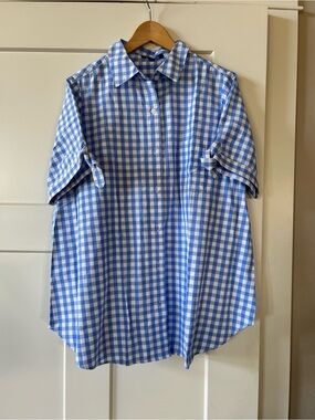 Women’s Blue and White Gingham Button-Up Shirt